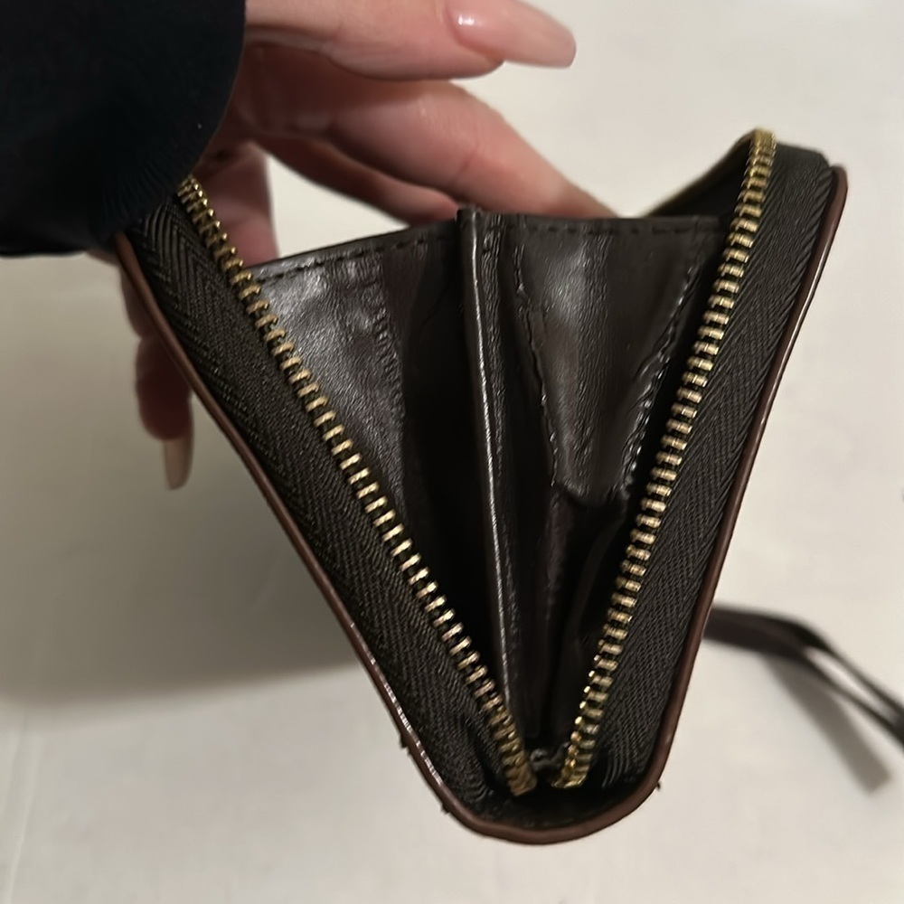 Stella & Dot The Chelsea Zip Zebra Printed Faux Leather Wallet/ WRISTLET - Picture 9 of 13